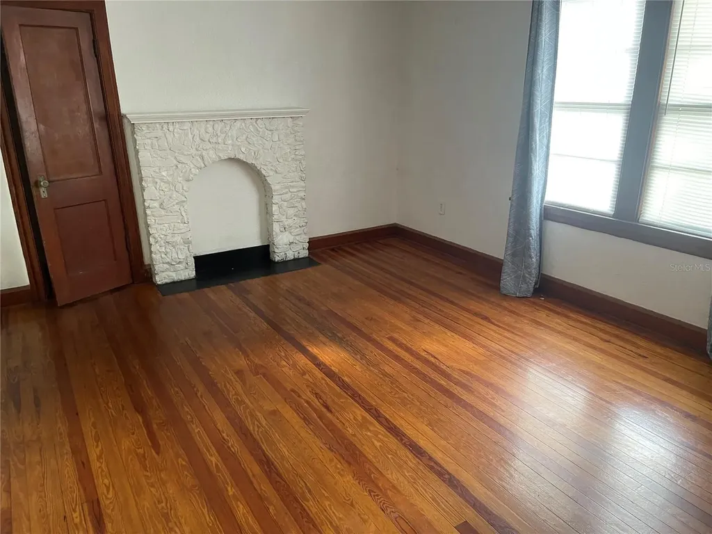 1002 Drew Street Clearwater FL 33755