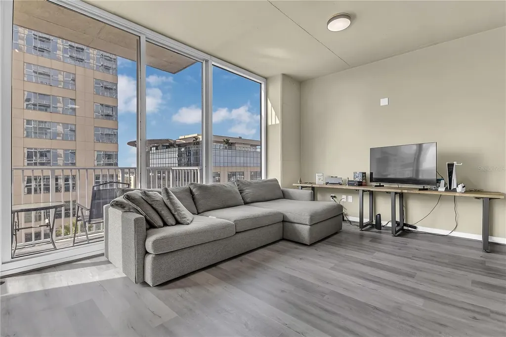 155 S Court Avenue Orlando FL 32801