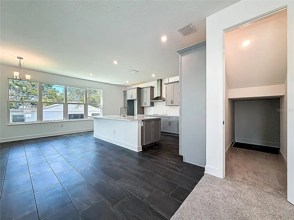 4732 W Wallcraft Avenue Tampa FL 33611