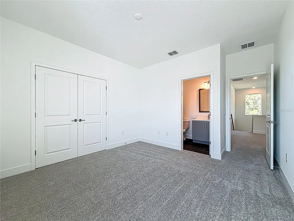 4732 W Wallcraft Avenue Tampa FL 33611