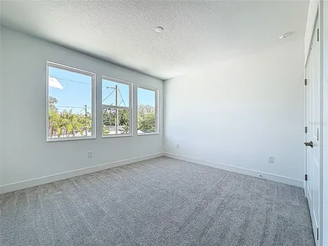 4732 W Wallcraft Avenue Tampa FL 33611