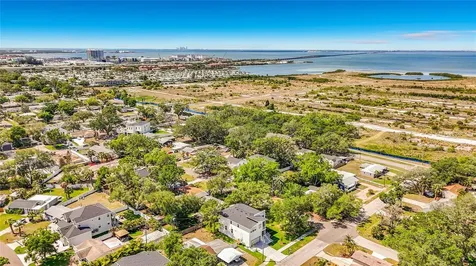 4732 W Wallcraft Avenue Tampa FL 33611