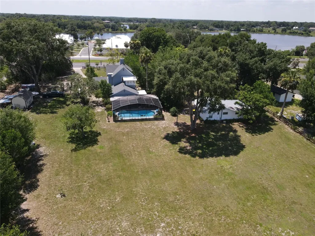 243 S Central Avenue Umatilla FL 32784