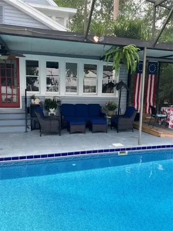 243 S Central Avenue Umatilla FL 32784