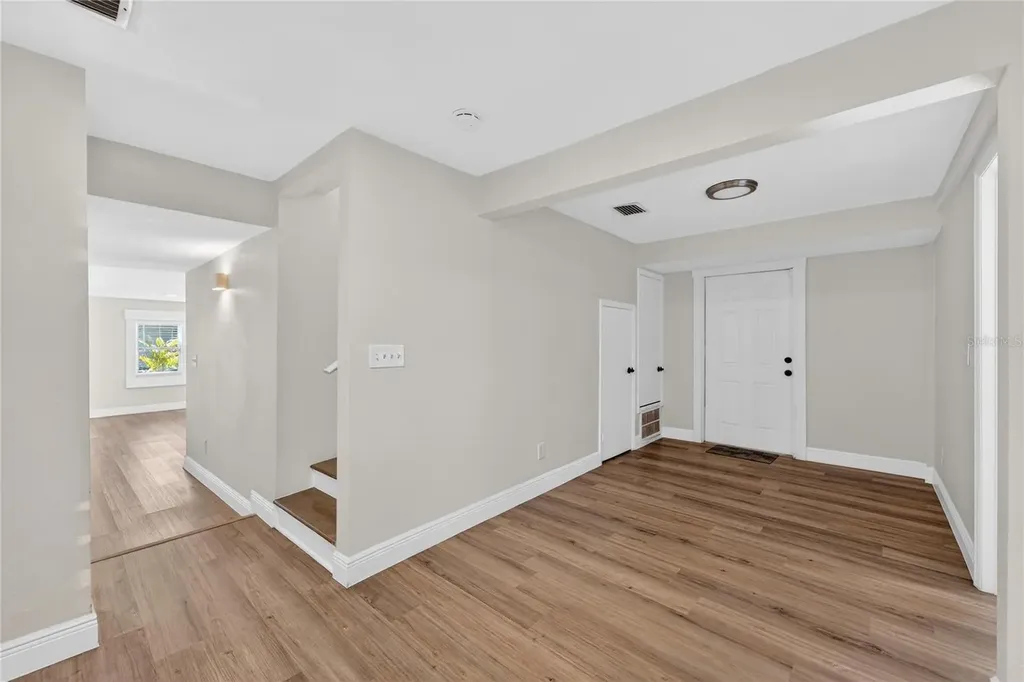 206 E Frierson Avenue Tampa FL 33603