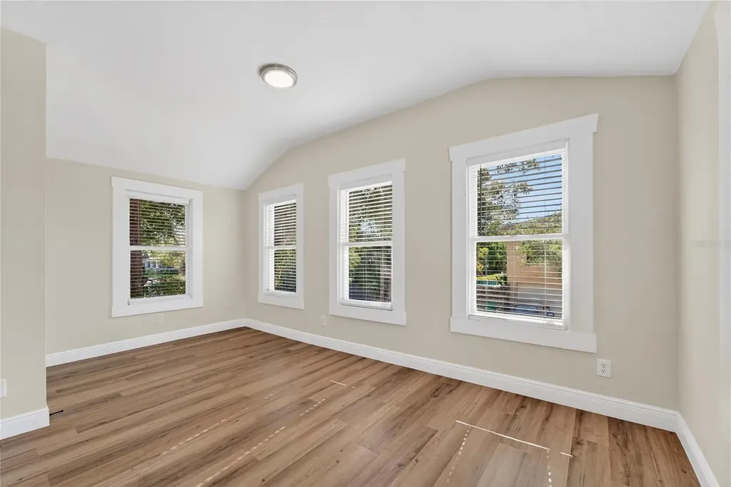 206 E Frierson Avenue Tampa FL 33603