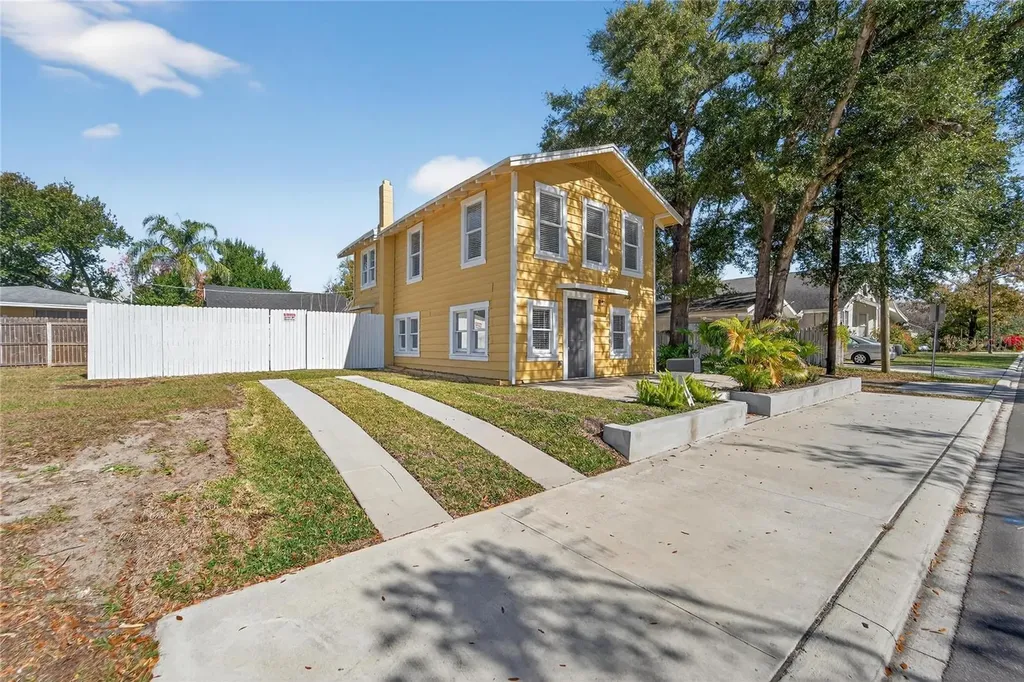 206 E Frierson Avenue Tampa FL 33603