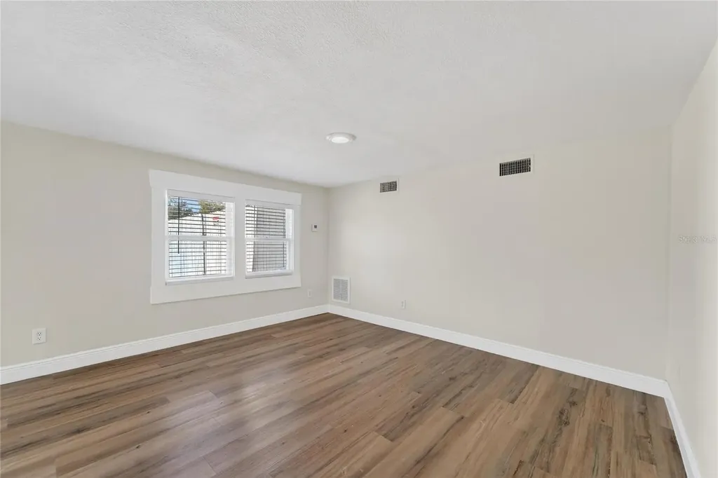 206 E Frierson Avenue Tampa FL 33603