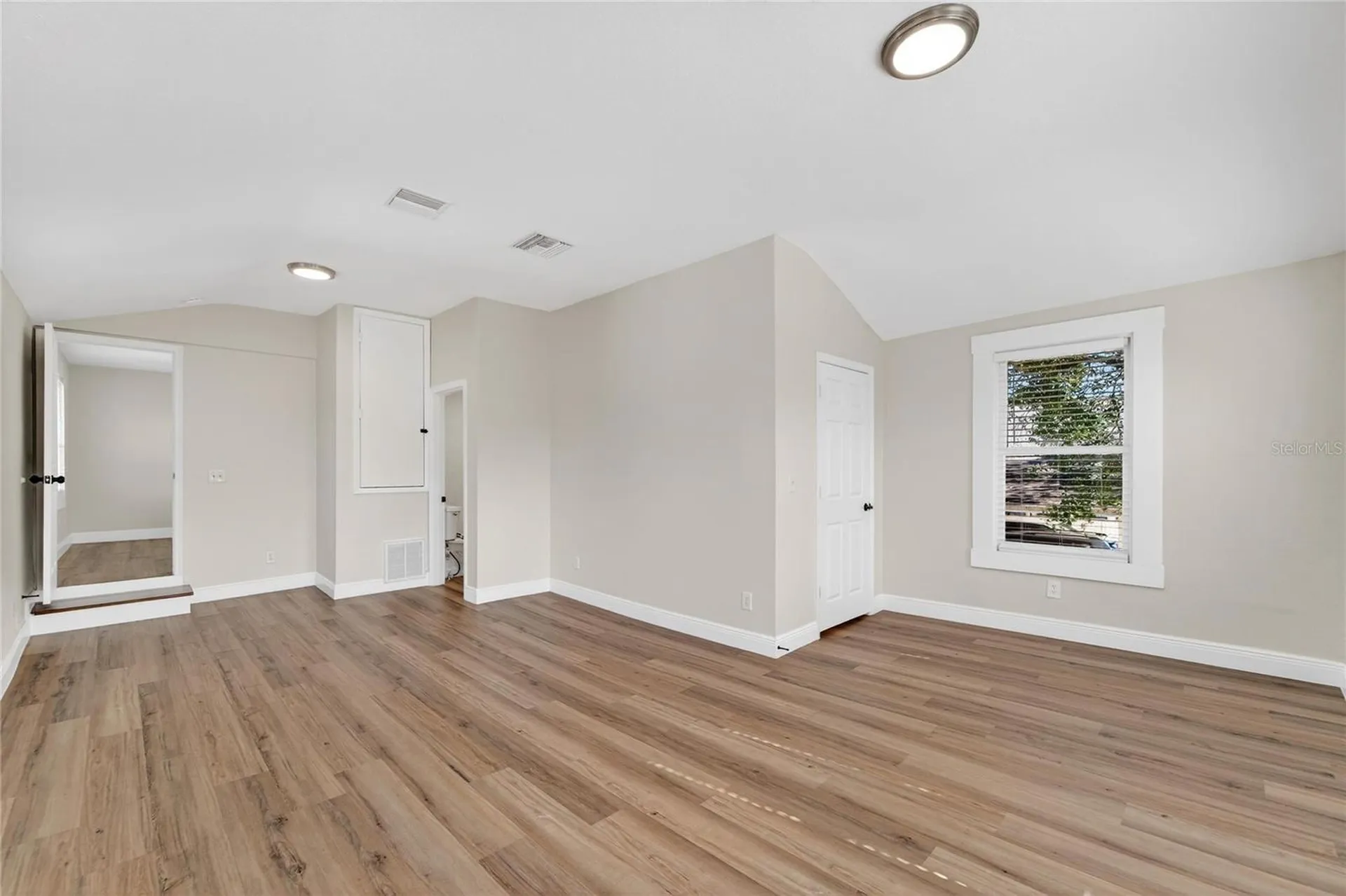 206 E Frierson Avenue Tampa FL 33603