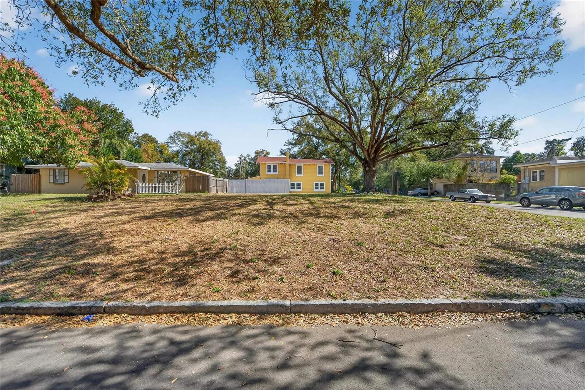 206 E Frierson Avenue Tampa FL 33603