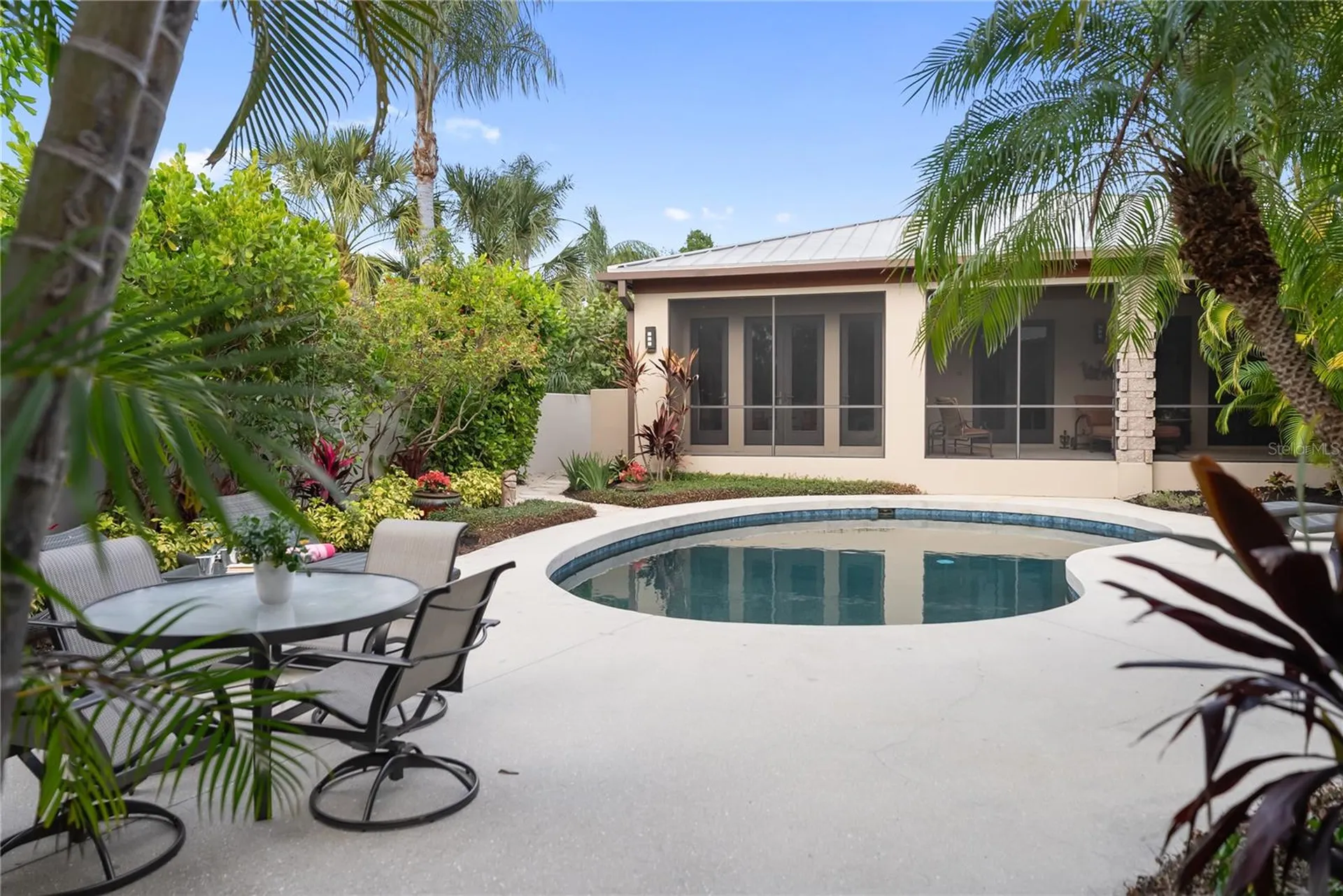 1804 N Lake Shore Drive Sarasota FL 34231