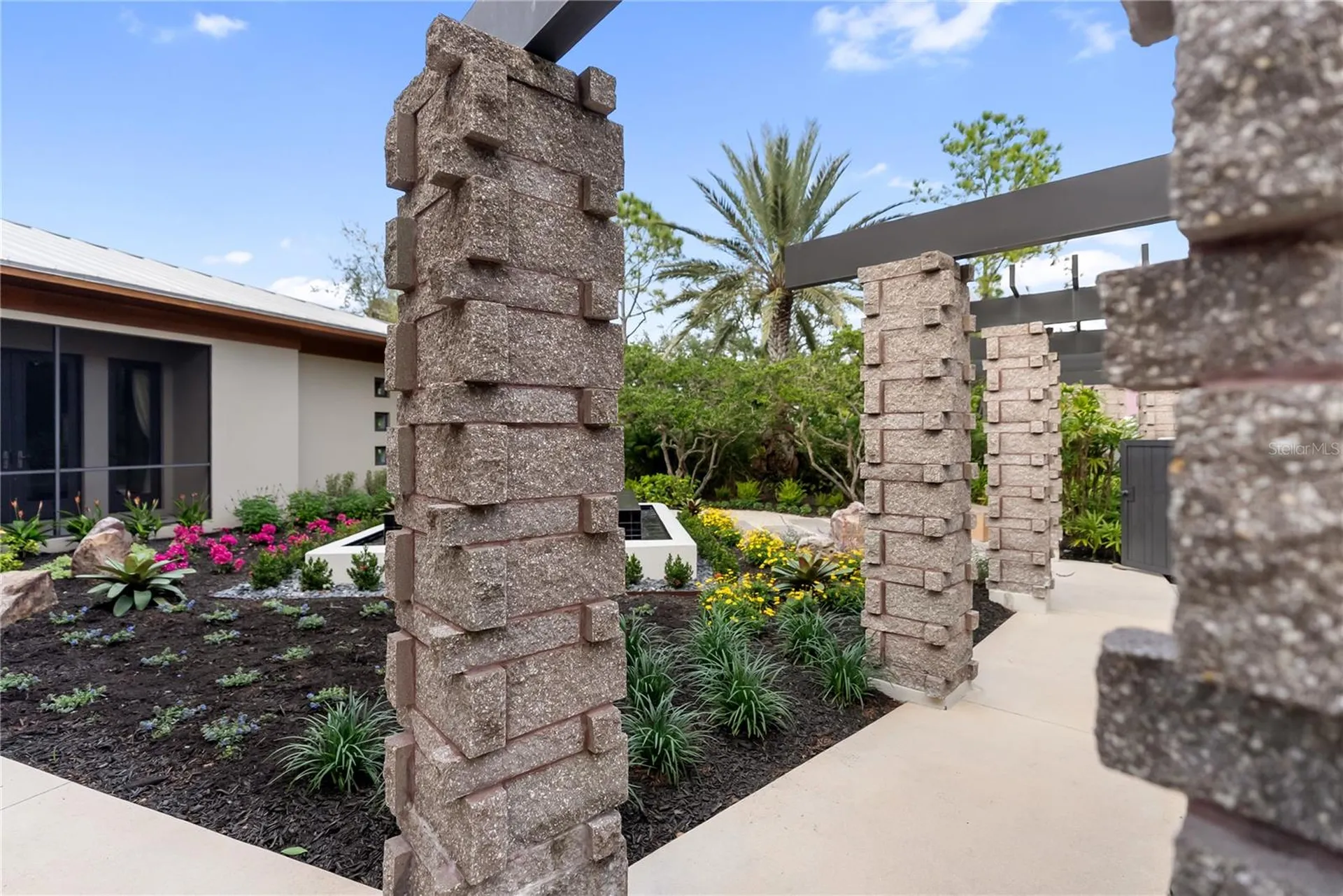 1804 N Lake Shore Drive Sarasota FL 34231