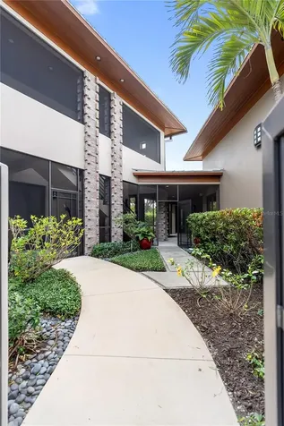 1804 N Lake Shore Drive Sarasota FL 34231