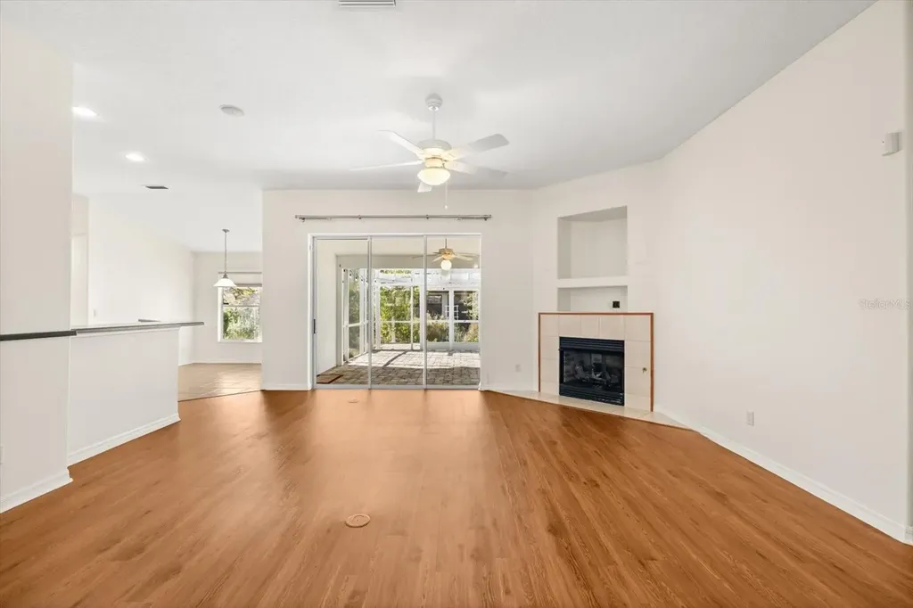 5008 Adriatic Avenue Tavares FL 32778