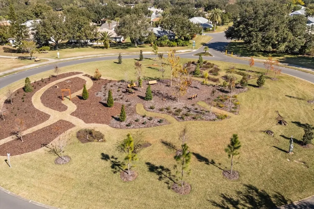 5008 Adriatic Avenue Tavares FL 32778