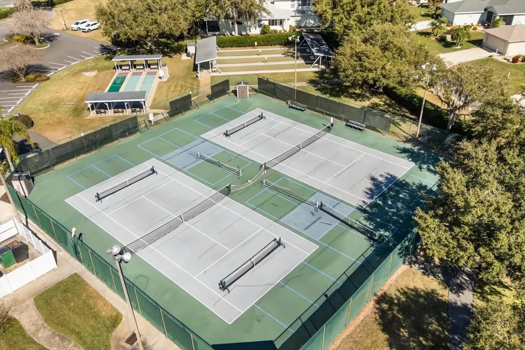 5008 Adriatic Avenue Tavares FL 32778