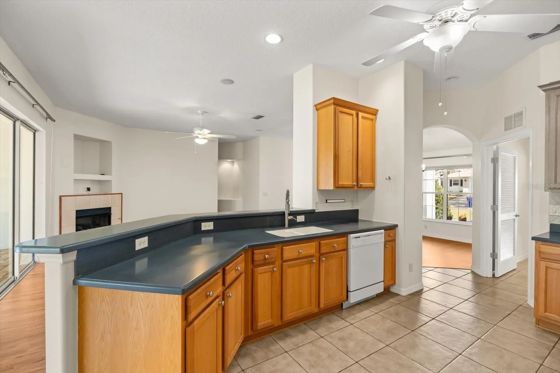 5008 Adriatic Avenue Tavares FL 32778