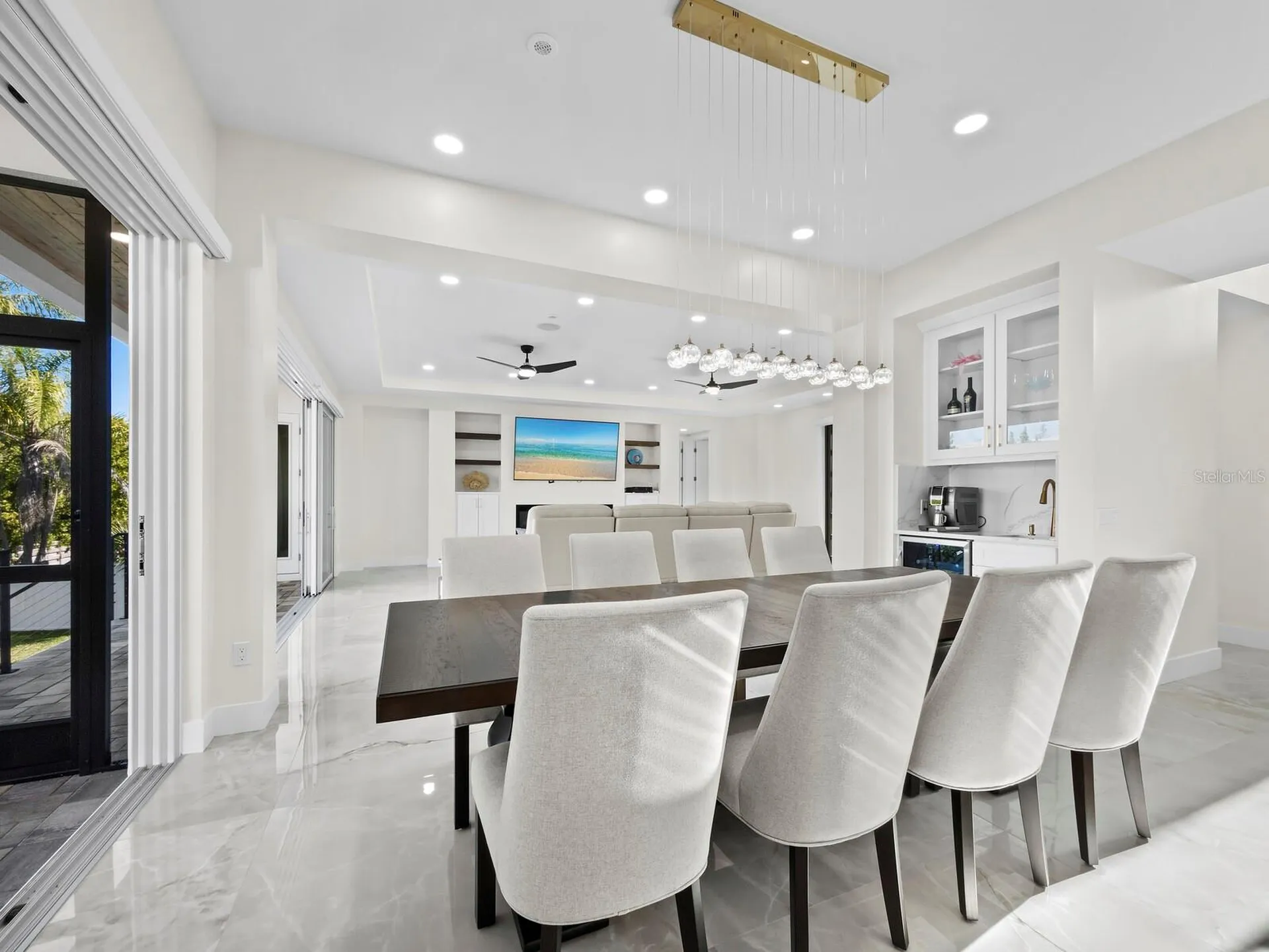 635 Jungle Queen Way Longboat Key FL 34228