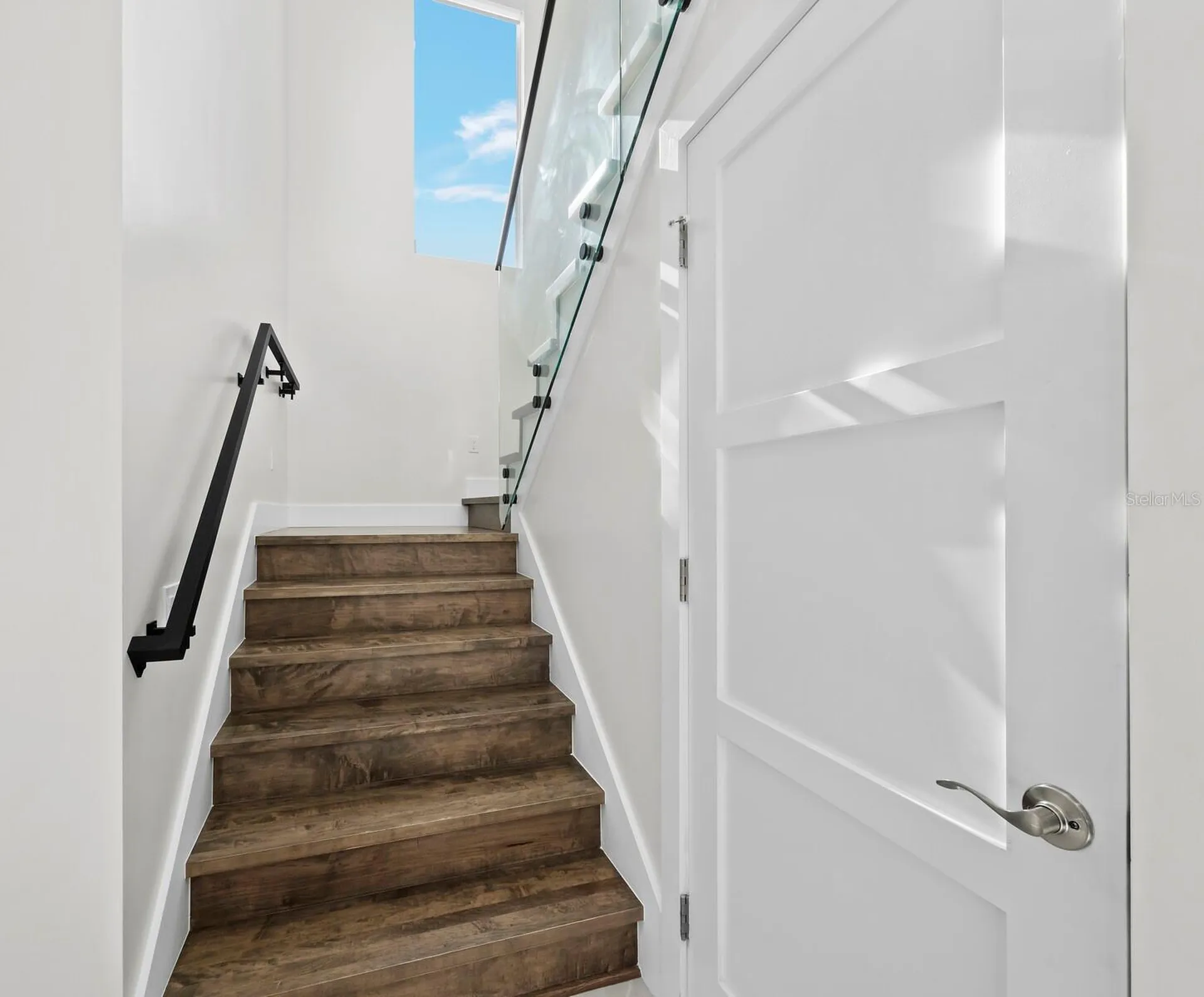 635 Jungle Queen Way Longboat Key FL 34228