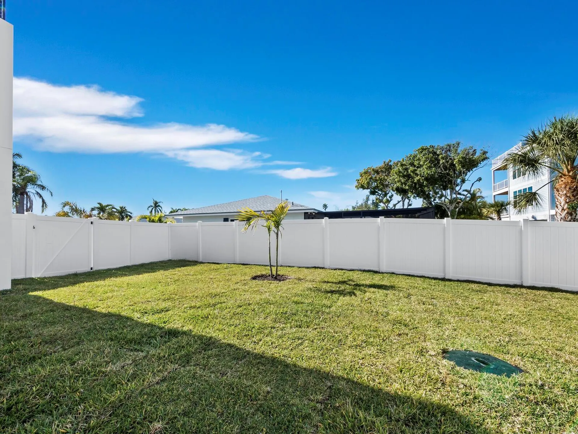 635 Jungle Queen Way Longboat Key FL 34228