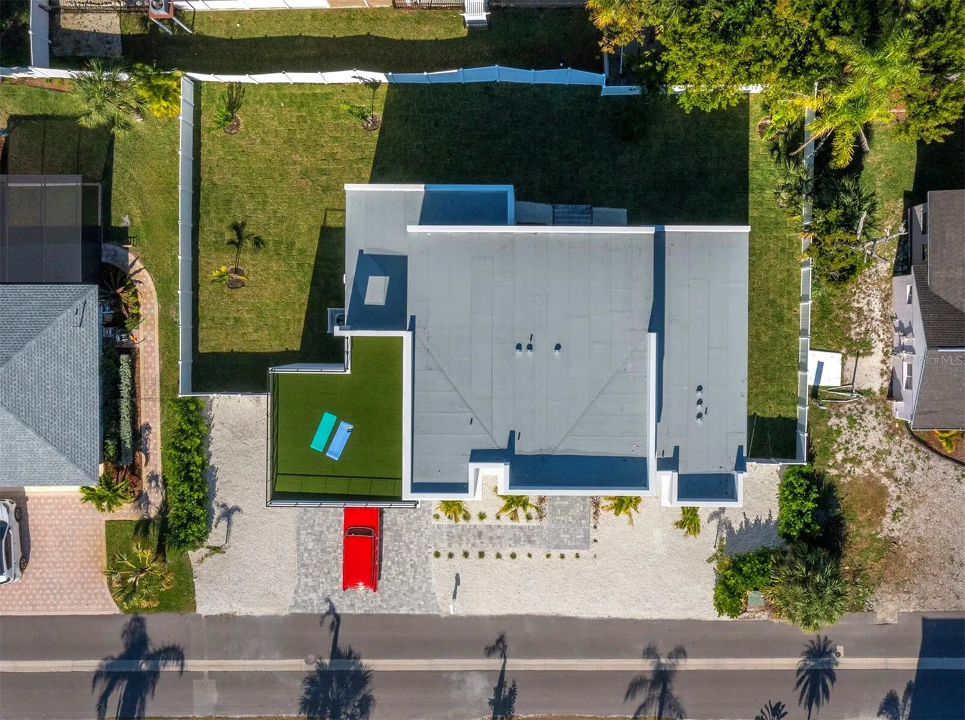 635 Jungle Queen Way Longboat Key FL 34228