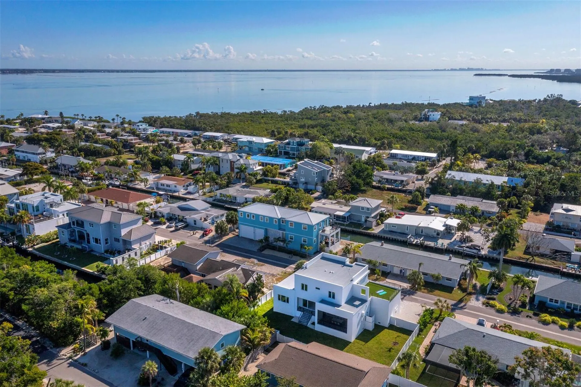 635 Jungle Queen Way Longboat Key FL 34228