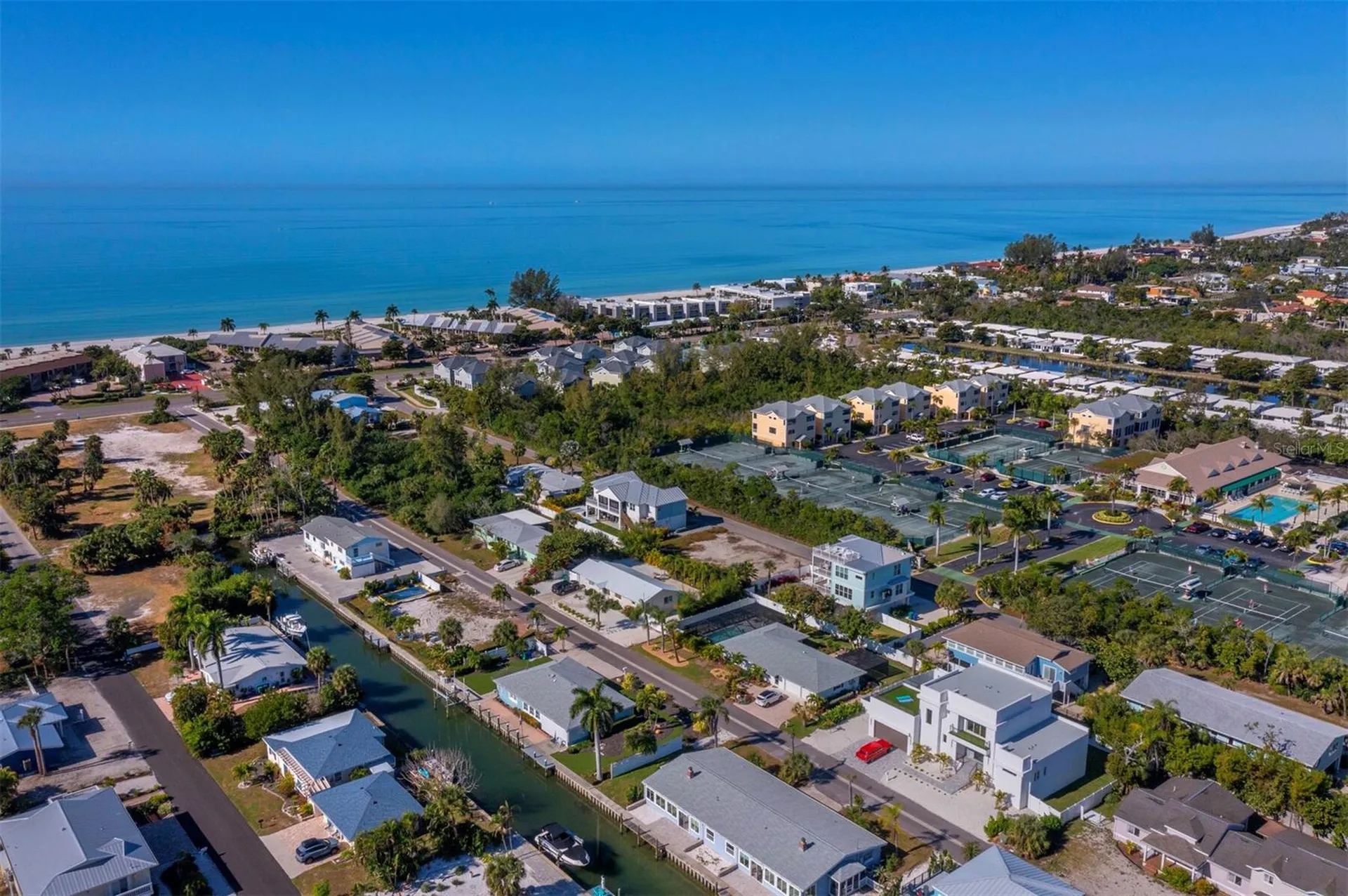 635 Jungle Queen Way Longboat Key FL 34228
