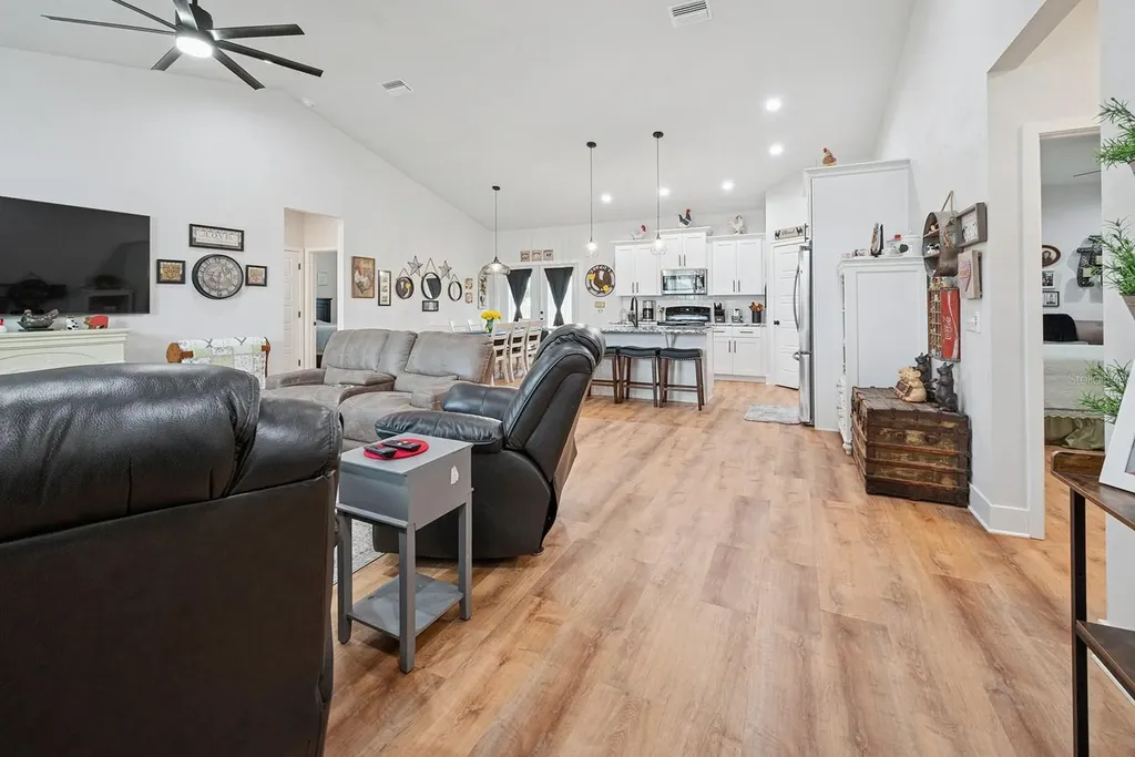 181 SW 24th Avenue Trenton FL 32693