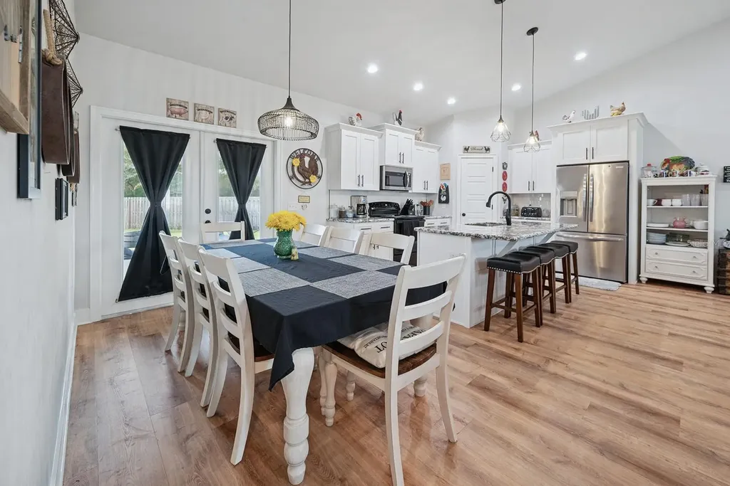 181 SW 24th Avenue Trenton FL 32693
