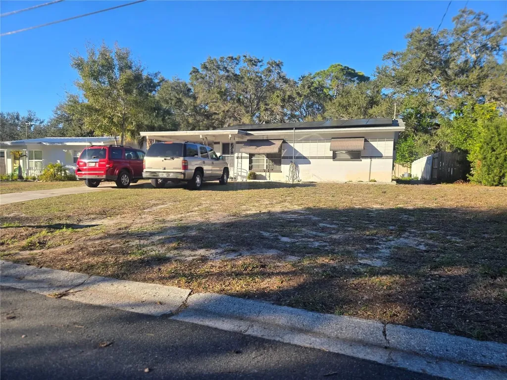 682 Regina Road Dunedin FL 34698