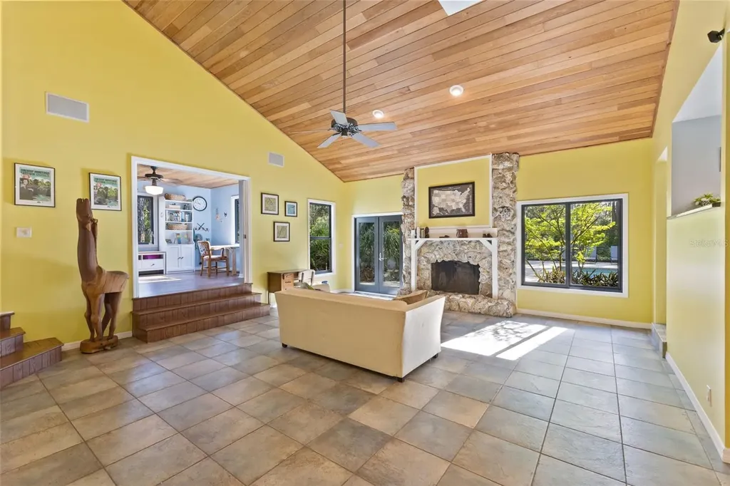 6950 El Dorado Drive Sarasota FL 34240