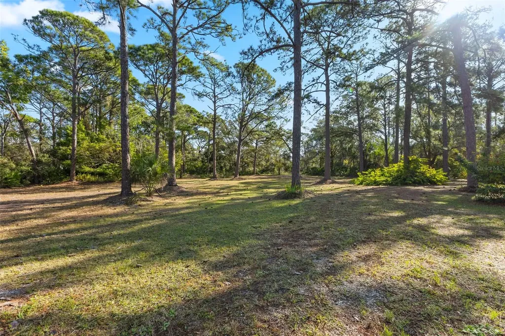 6950 El Dorado Drive Sarasota FL 34240