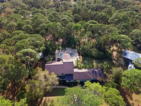 6950 El Dorado Drive Sarasota FL 34240