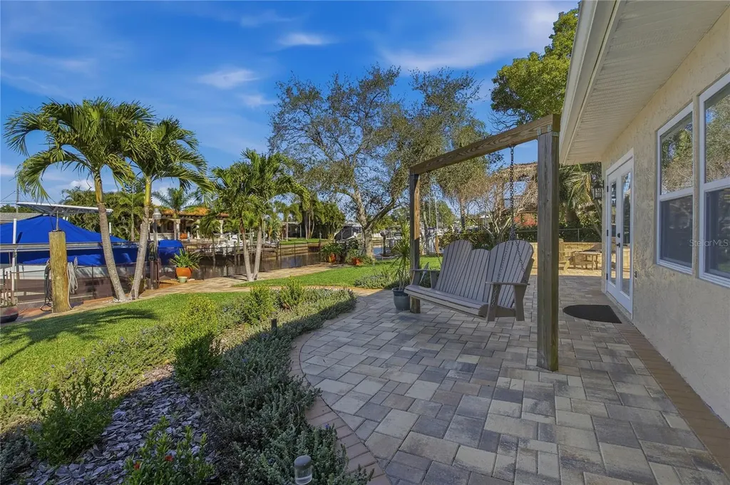 335 Crosswinds Drive Palm Harbor FL 34683