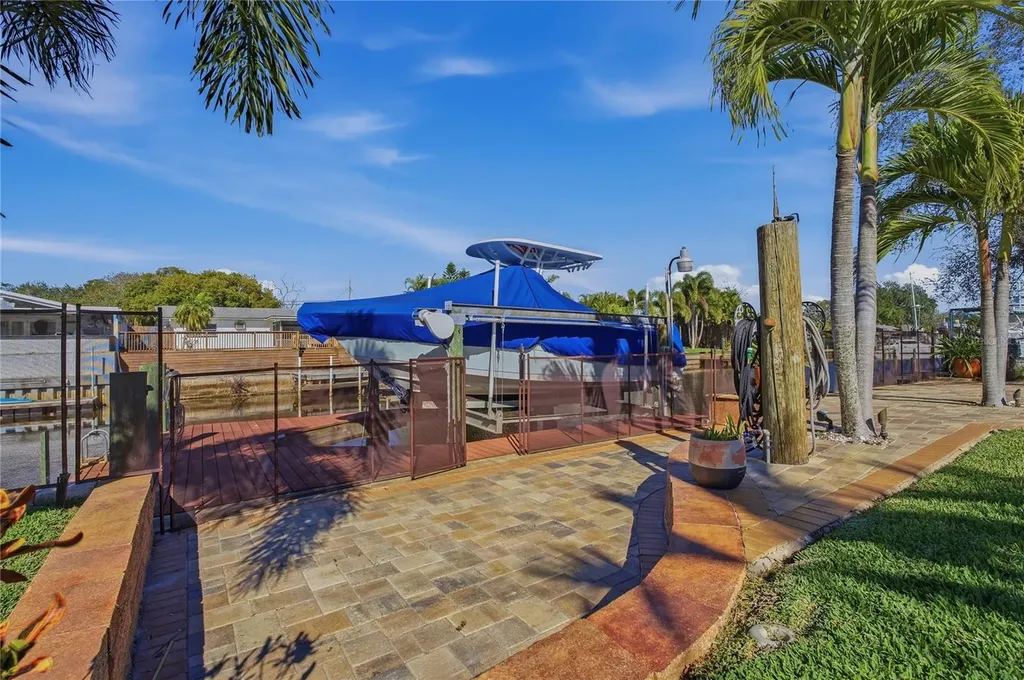 335 Crosswinds Drive Palm Harbor FL 34683