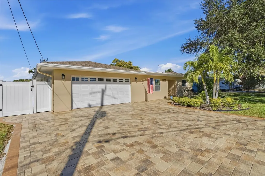 335 Crosswinds Drive Palm Harbor FL 34683