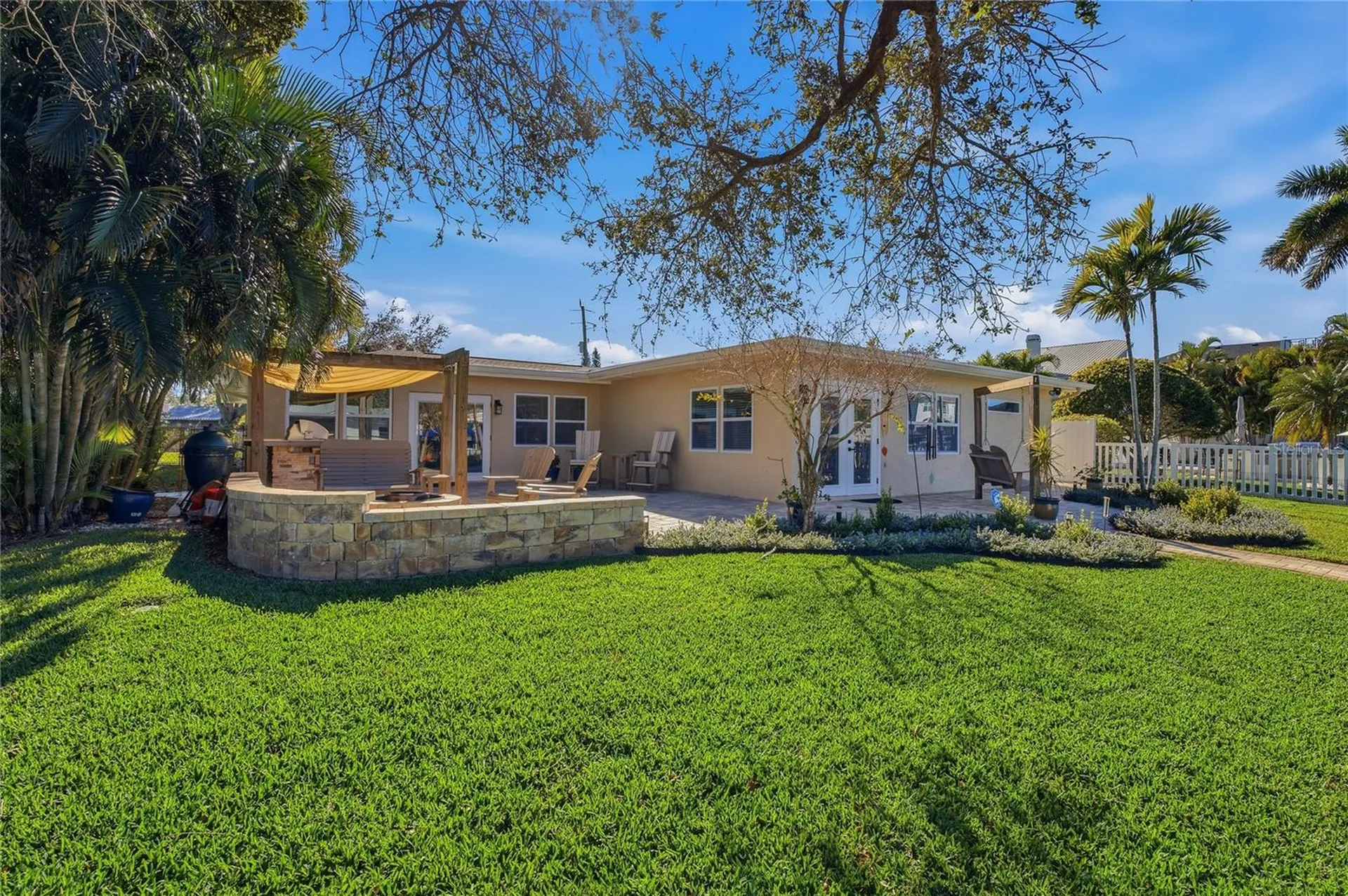 335 Crosswinds Drive Palm Harbor FL 34683