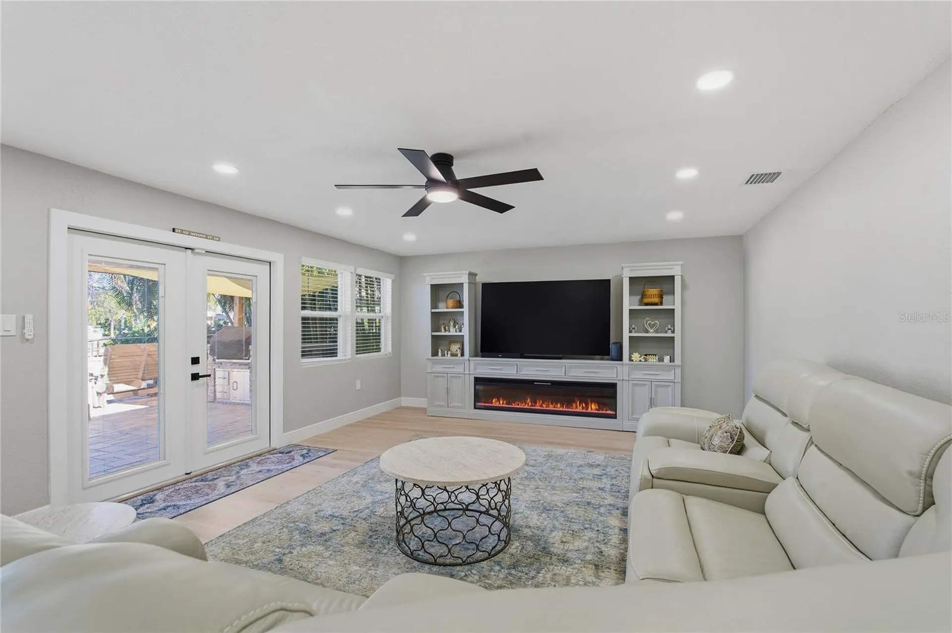 335 Crosswinds Drive Palm Harbor FL 34683