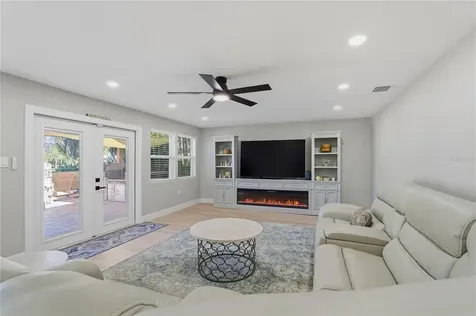 335 Crosswinds Drive Palm Harbor FL 34683