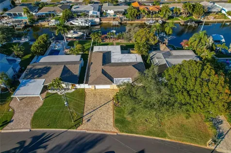 335 Crosswinds Drive Palm Harbor FL 34683