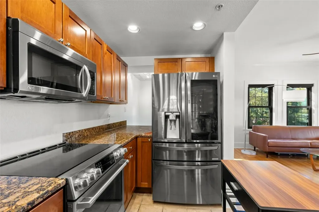 210 22nd Avenue NE St Petersburg FL 33704