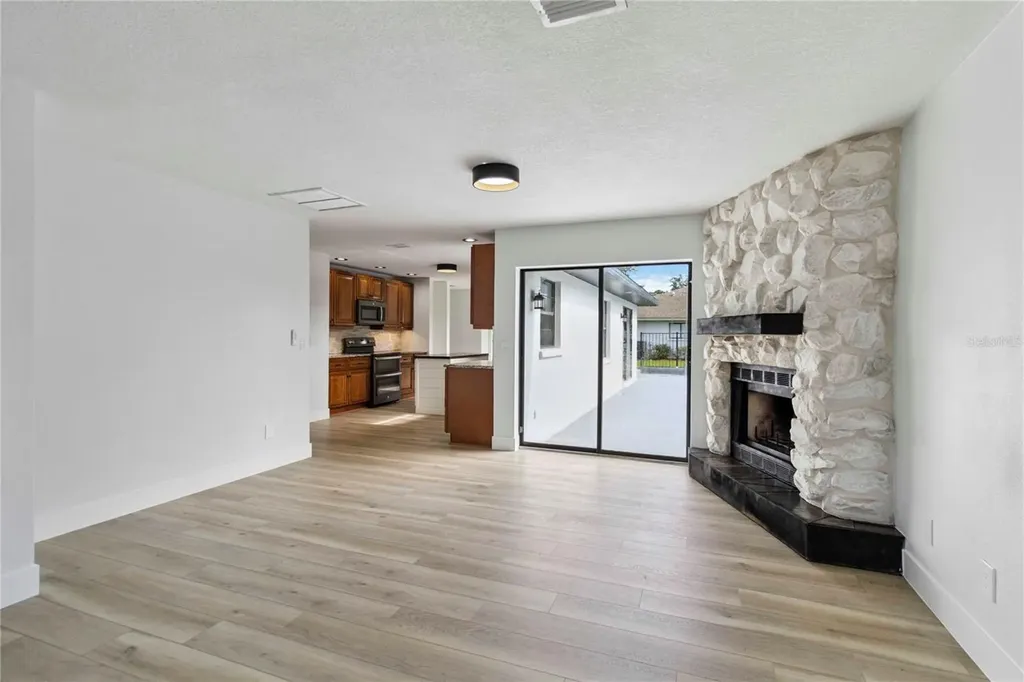 6337 99th Street E Bradenton FL 34202