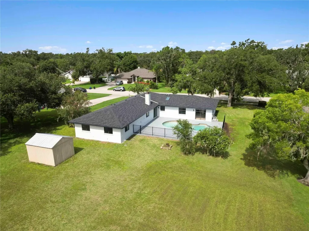 6337 99th Street E Bradenton FL 34202