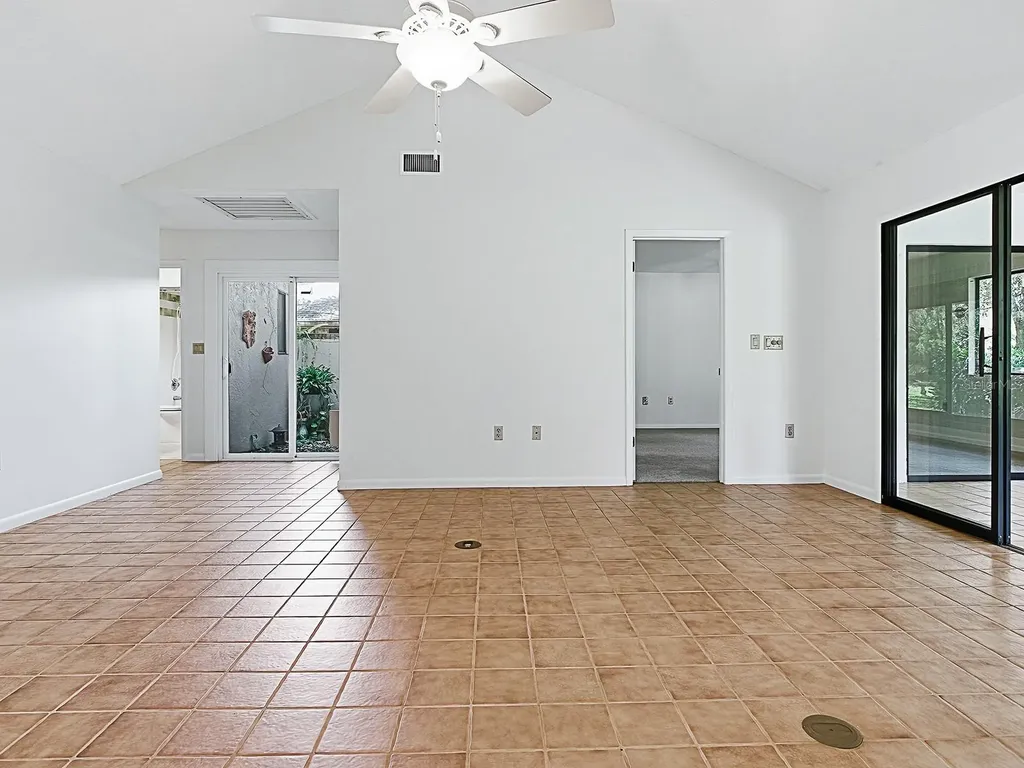 104 Waterwood Drive Yalaha FL 34797