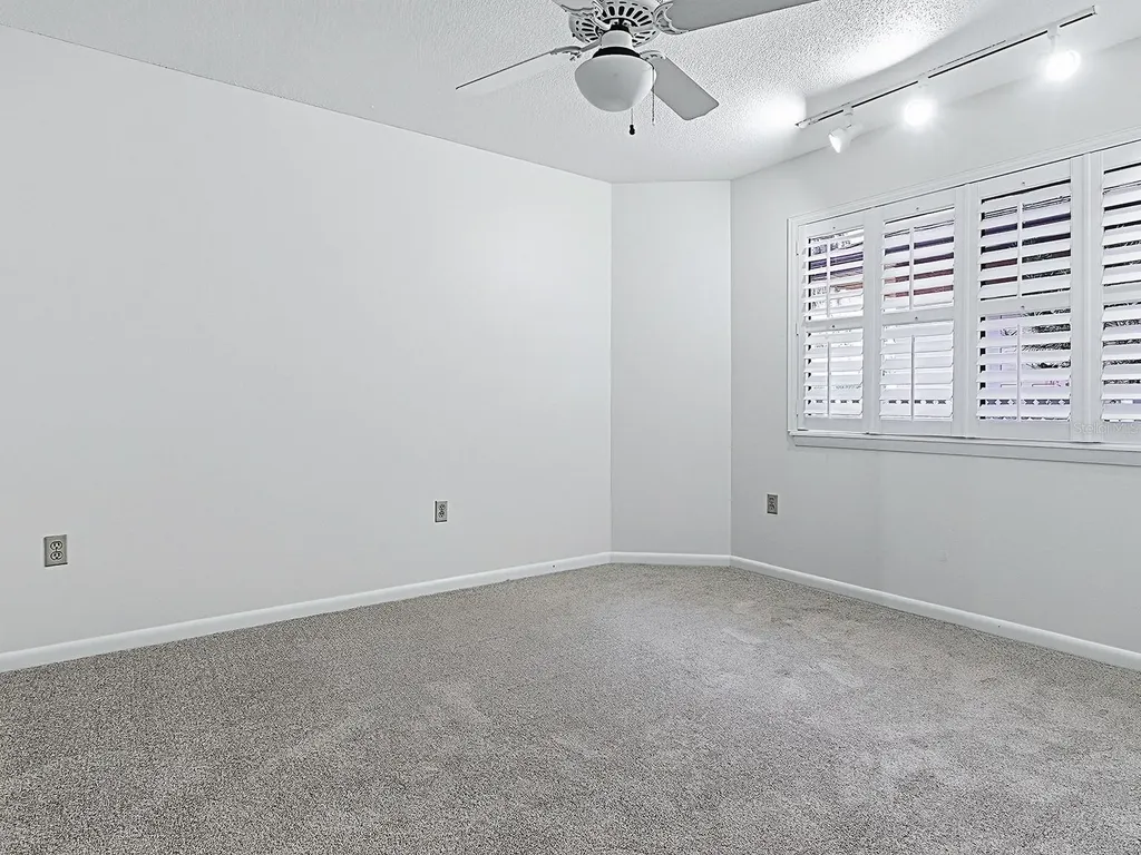104 Waterwood Drive Yalaha FL 34797