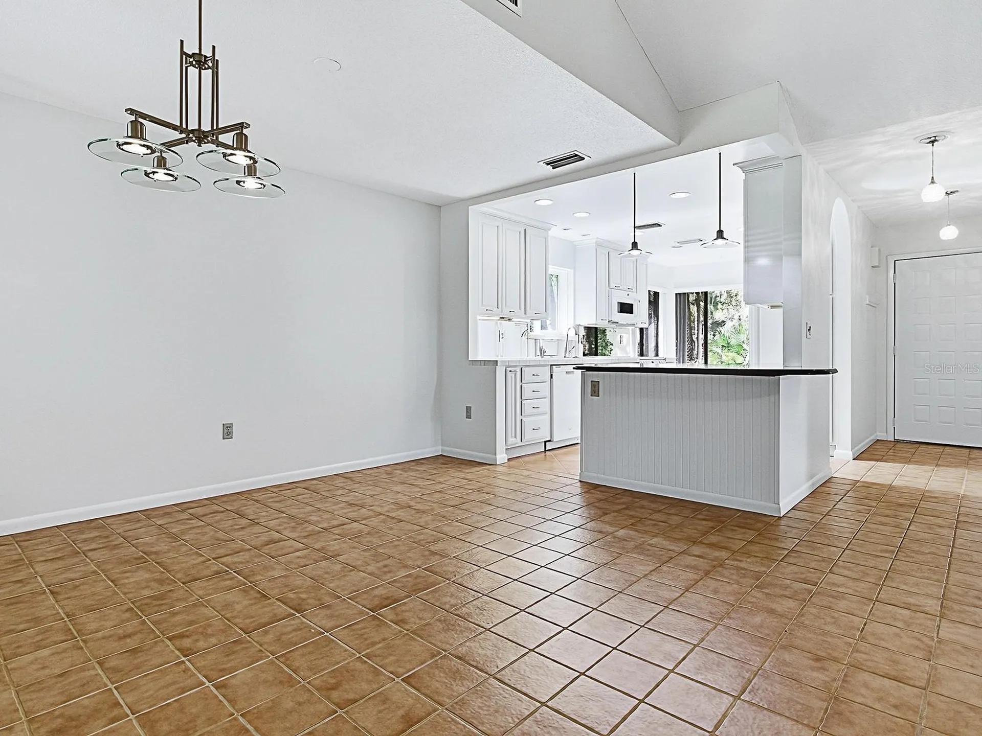 104 Waterwood Drive Yalaha FL 34797