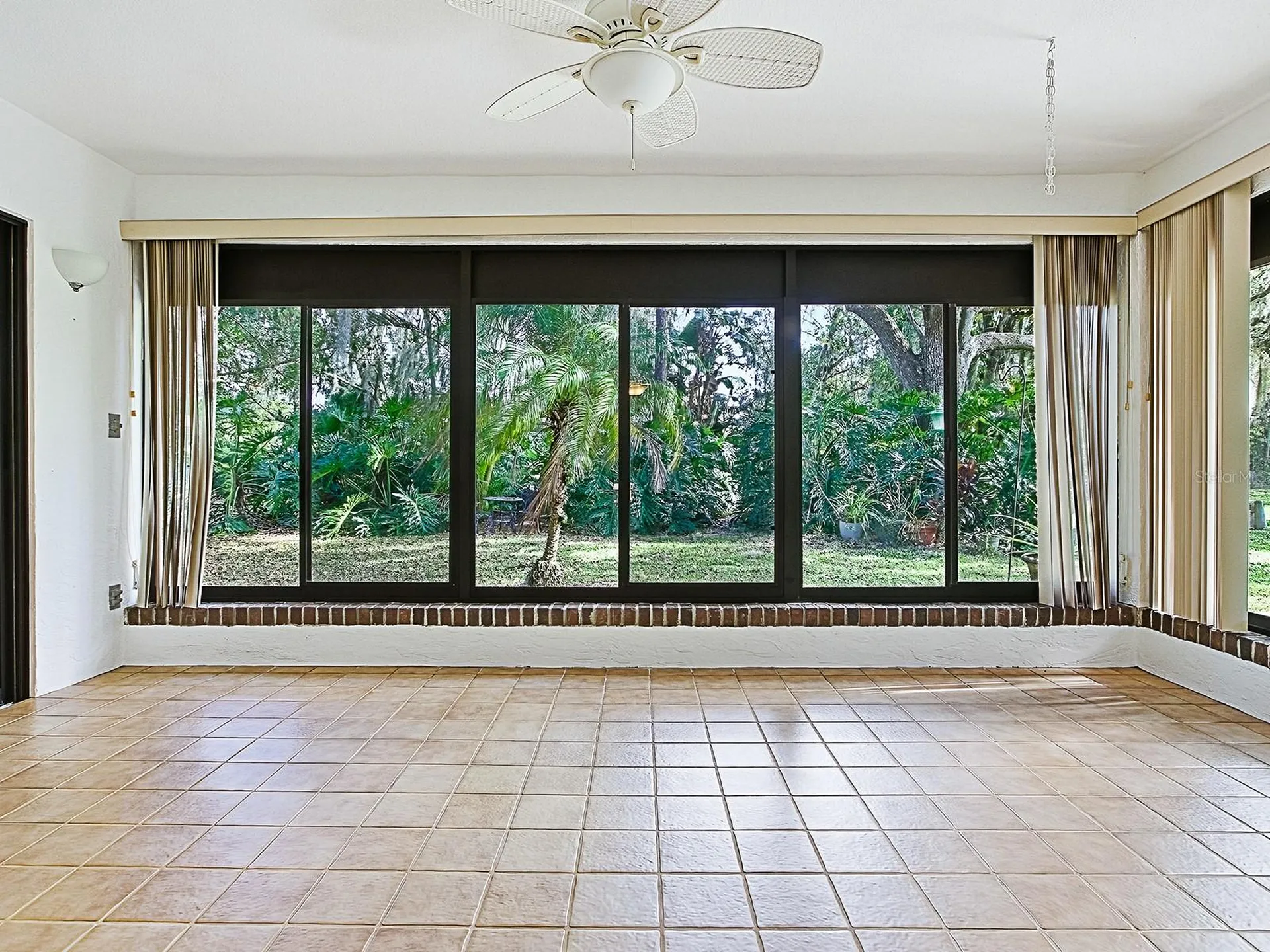 104 Waterwood Drive Yalaha FL 34797