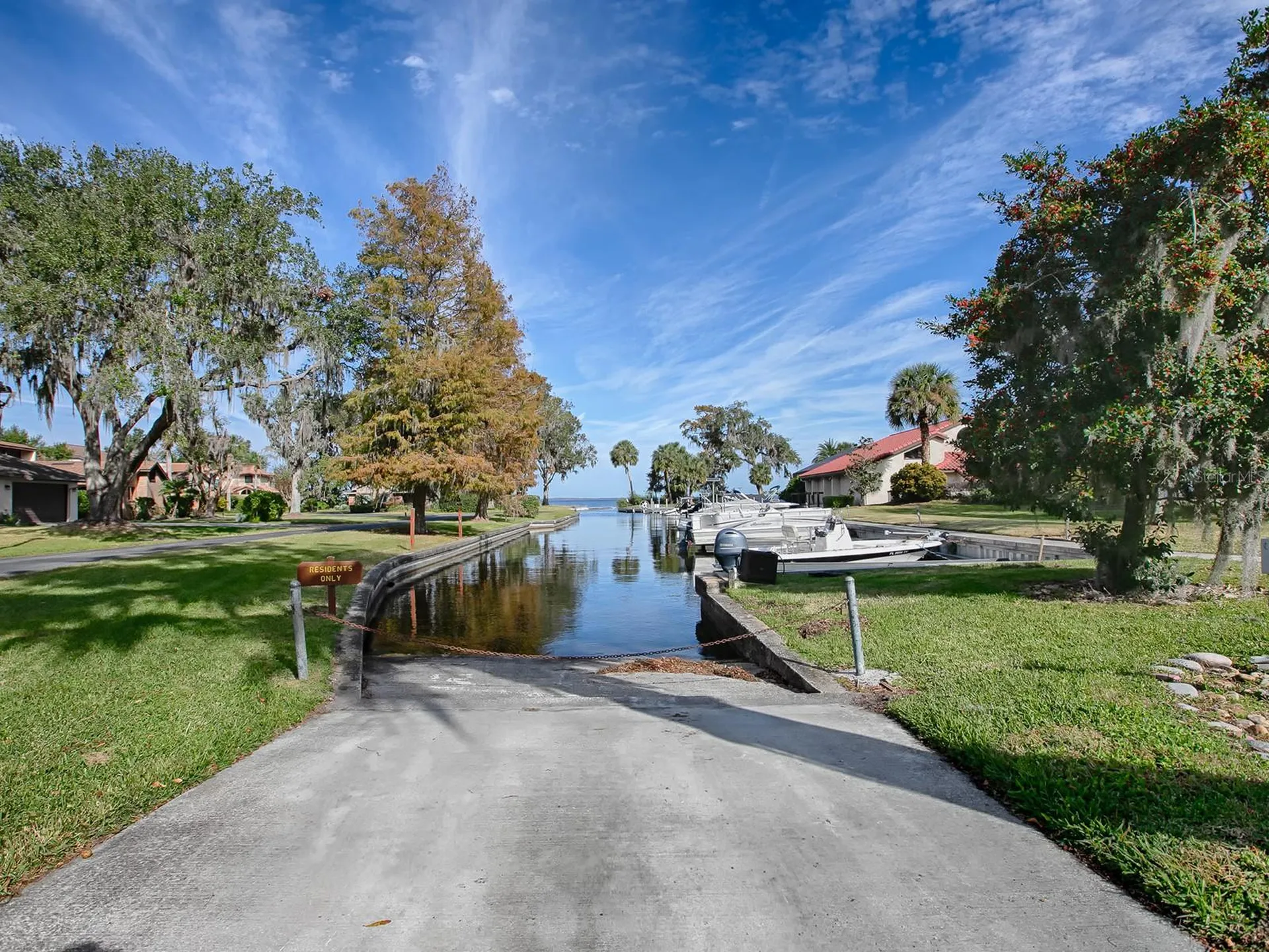 104 Waterwood Drive Yalaha FL 34797