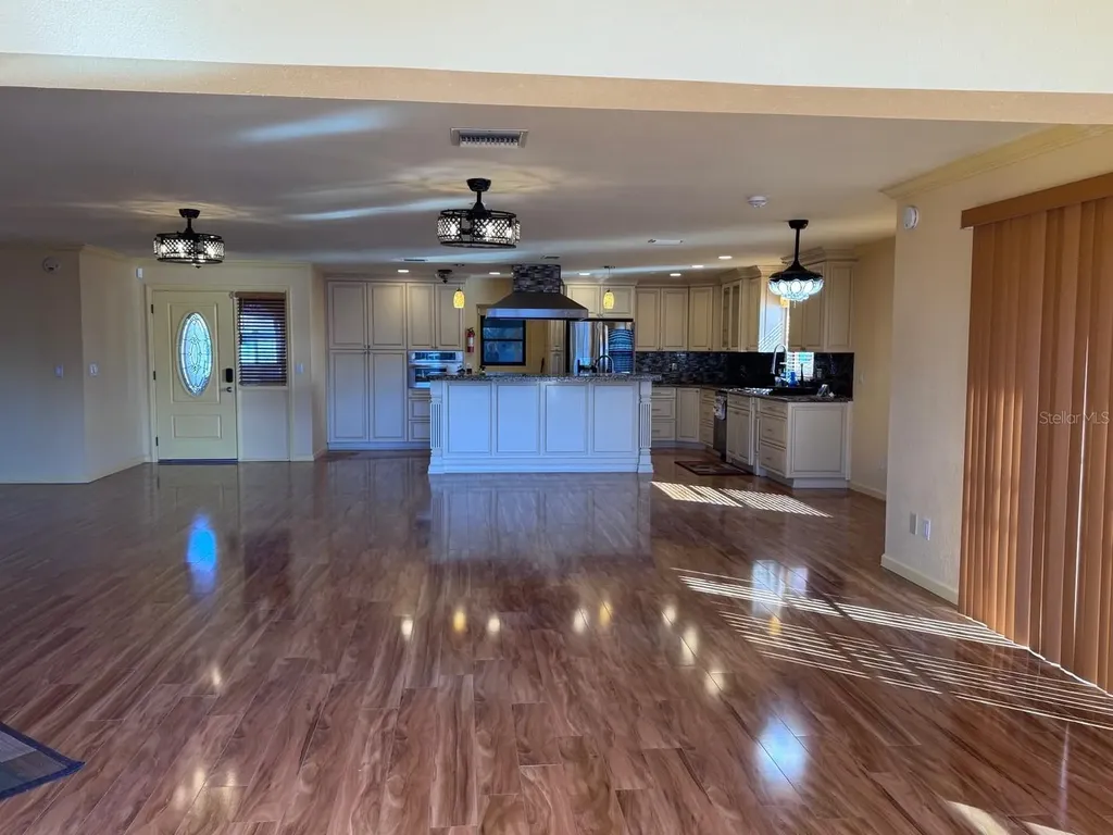 5330 Kings Court Fruitland Park FL 34731