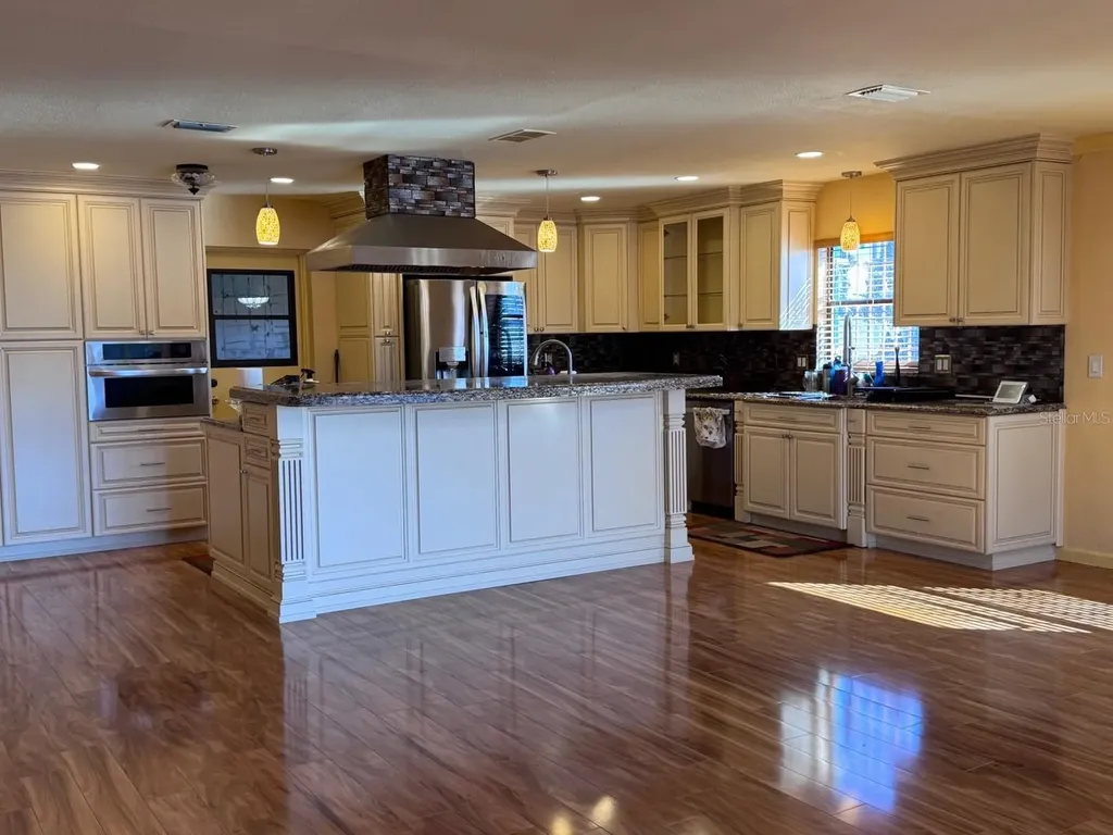 5330 Kings Court Fruitland Park FL 34731
